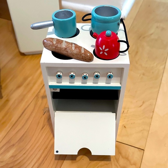 Maileg Retro Kids Wooden Kitchen Playset with Accessories - Picture 6 of 6